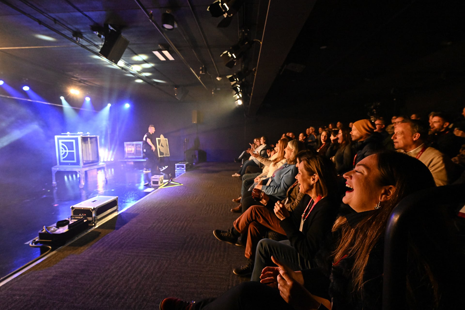 Photo of a crowd enjoying a show at the Niagara Falls Magic Theatre in Niagara Falls, NY, USA